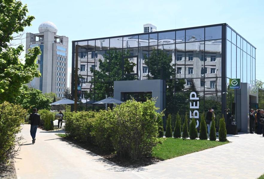 Офис Сбербанка открыли в Севастополе