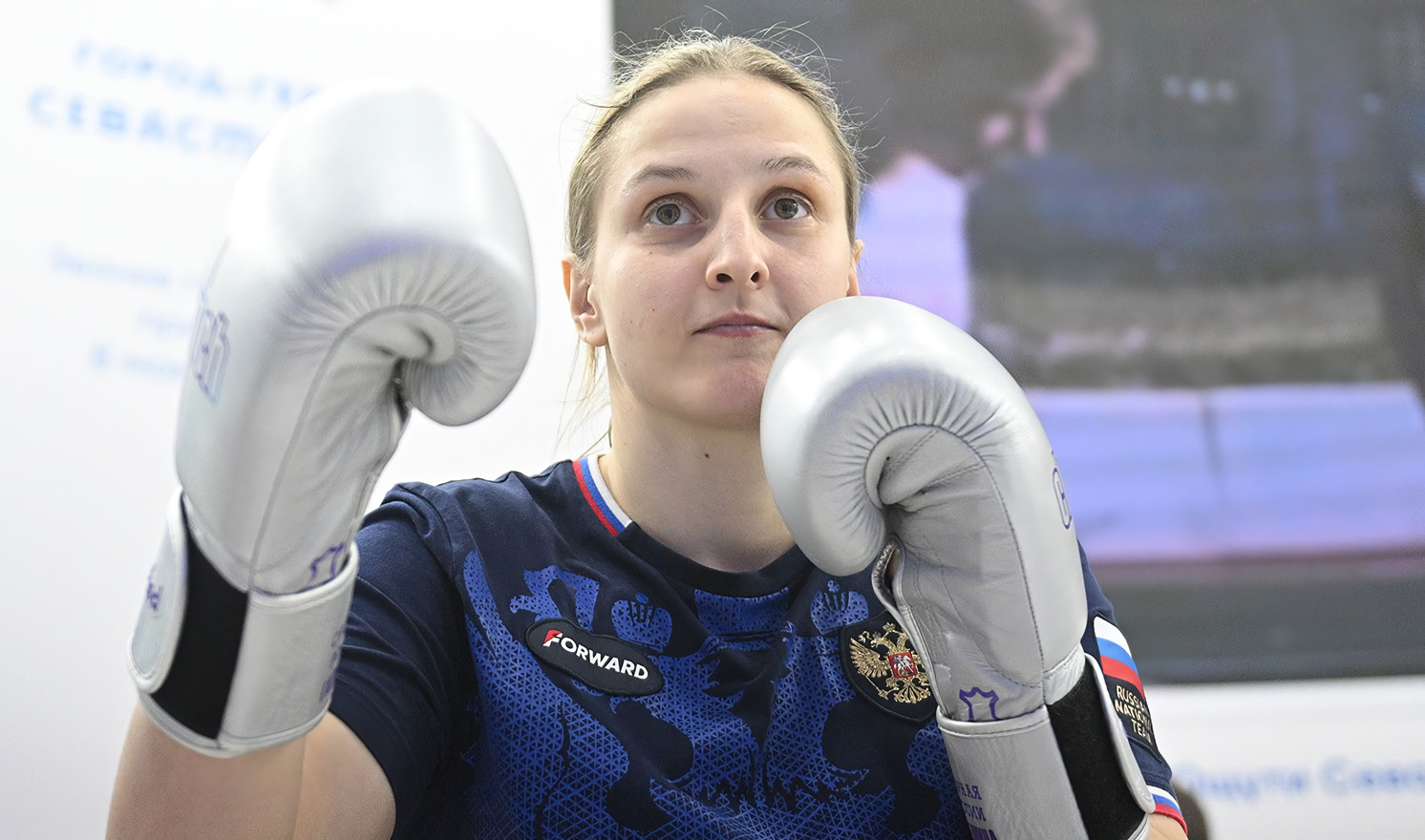 Севастопольская спортсменка, Елена Гапешина, с гордостью приняла золотую медаль на Чемпионате Европы по боксу