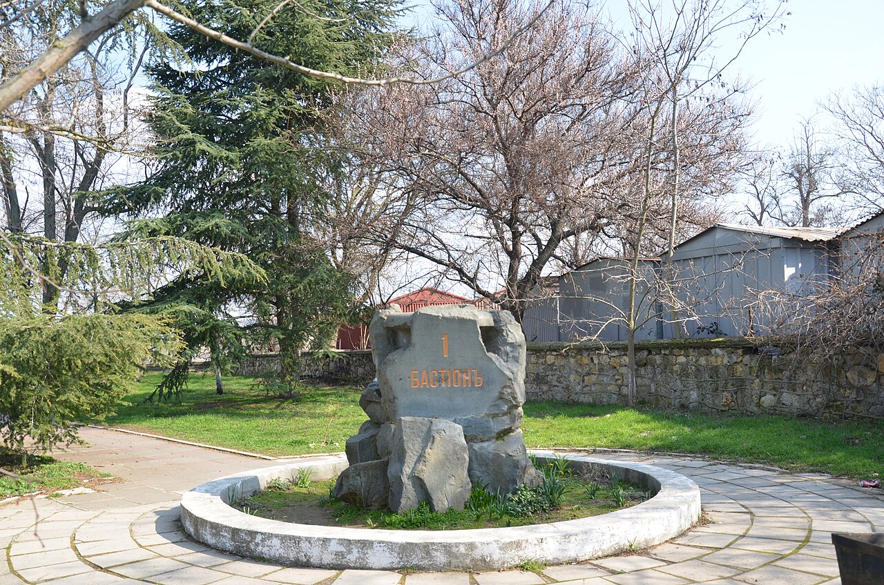 Памятник Первому бастиону